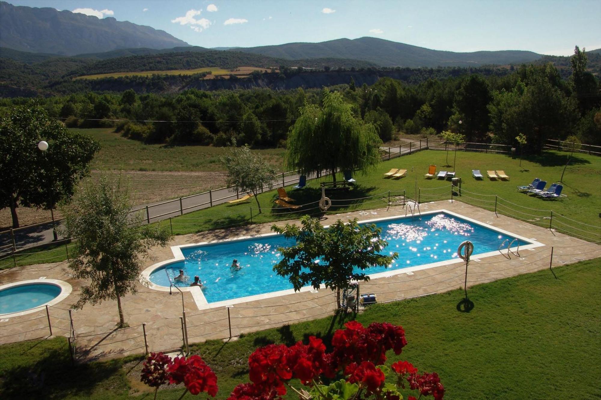 Hotel & Spa Pena Montanesa Aínsa Exterior foto